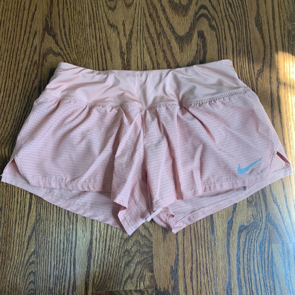 coral color nike shorts